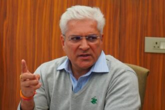 Delhi Minister Kailash Gahlot appears before ED in excise policy case