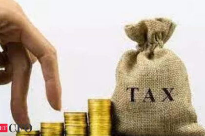 India's direct tax collection grows 20% to Rs 18.90 lakh crore till March 17, ETCFO