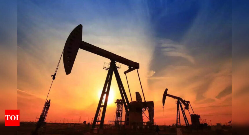 Oil prices advance on tighter supply outlook