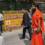 Ads case: SC asks Baba Ramdev, Balkrishna to issue public apology