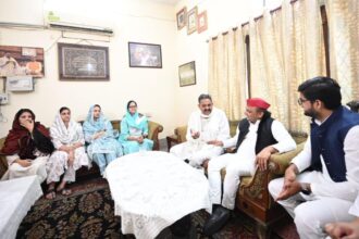 Akhilesh Yadav visits Mukhtar Ansari`s family in UP`s Ghazipur