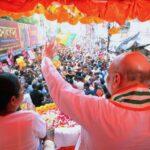 Amit Shah holds massive roadshow in Bengaluru