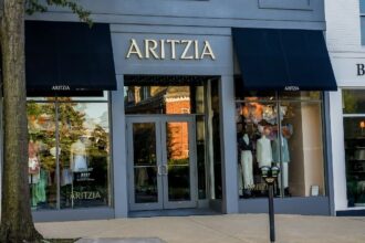 Canadian fashion firm Aritzia