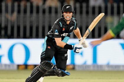 Chapman helps NZ beat Pak by 7 wkts