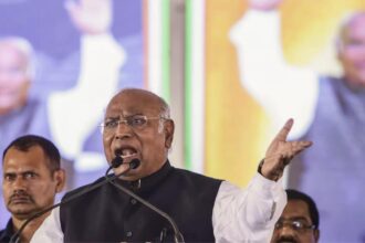 Democracy will end if 'Modi-Shah sarkar' returns to power: Kharge | India News