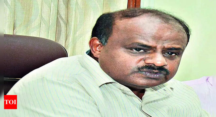 Election Commission officials halt feast at HD Kumaraswamy's farmhouse | India News