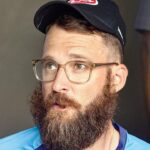 `Exceptional performance needed to beat RCB`: Vettori