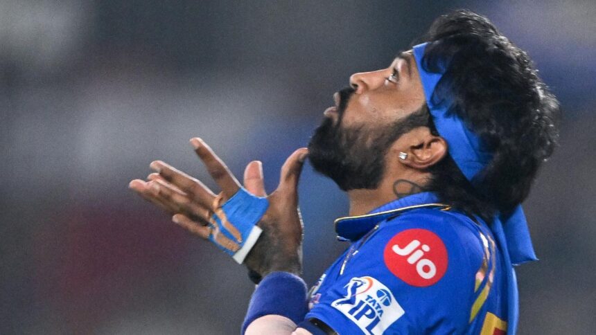 Hardik Pandya reveals reason for not bowling against Delhi at Wankhede