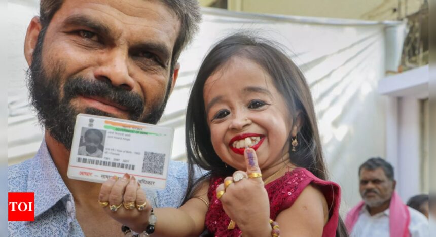 LS polls: World's shortest living woman casts her vote in Nagpur, urges everyone to vote | India News