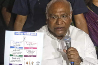 Mallikarjun Kharge launches Cong's 'Ghar Ghar Guarantee' initiative, takes a dig at PM's 'Modi ki guarantee' | India News