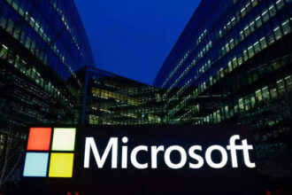 Microsoft moves HC as suit clouds its Azure brand