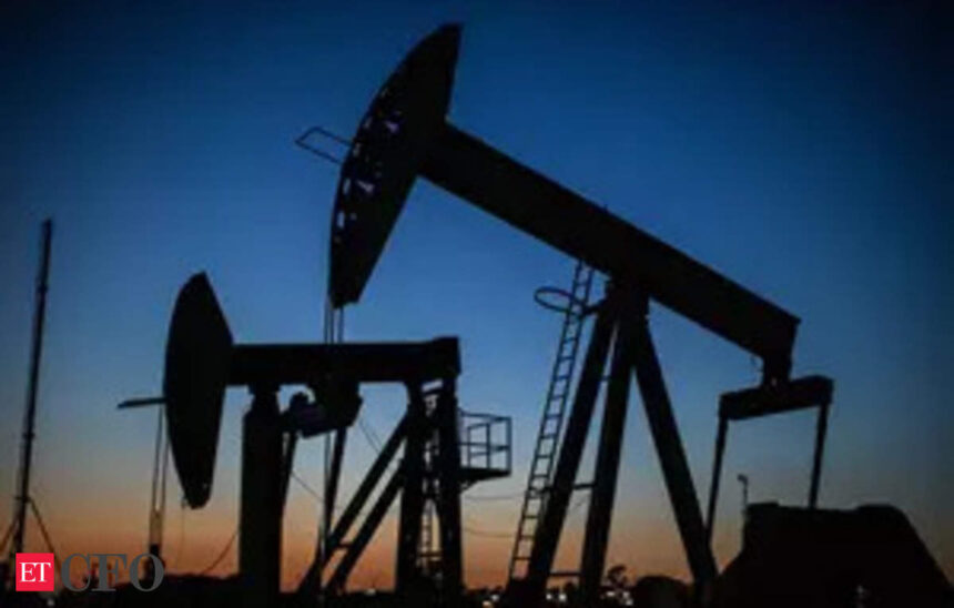 Oil and gas sector sees 20%-plus jump in hiring in March, CFO News, ETCFO