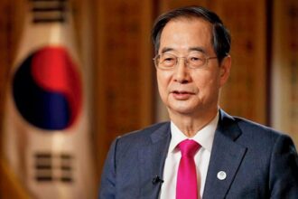 South Korea PM, others offer to resign