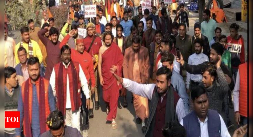 Swami Dipankar's 'Bhiksha Yatra' celebrates monumental milestone in journey to build caste-free society | India News