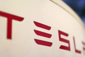 Tesla to layoff over 2600 workers from Texas factory