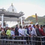 Thousands throng Vaishno Devi shrine on first day of Chaitra Navratri