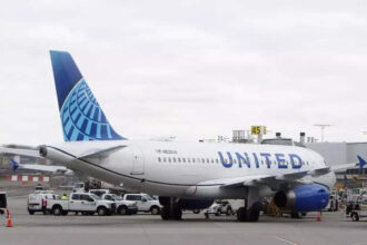 United Airlines jumps after results beat 'dramatically low' expectations