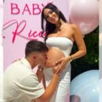 Scarlet Vas: Onlyfans star Scarlet Vas addresses online backlash over step-sibling relationship and pregnancy announcement | World News