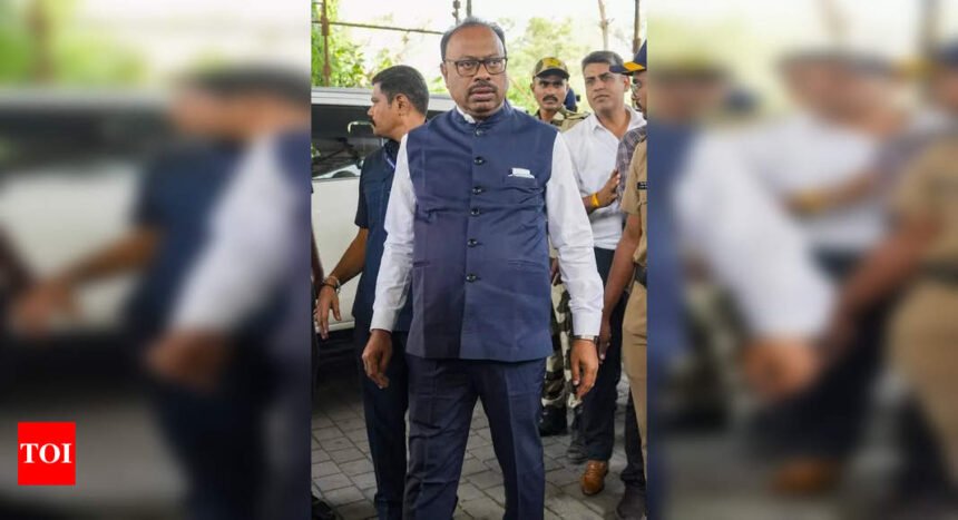 Bawankule says Uddhav abandoned Hindutva for Congress and power, has no right to criticise Modi | Mumbai News