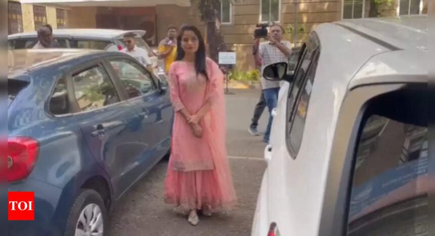 ED quizzes actor Gehana Vasisth in money laundering case linked to adult content creation | Mumbai News
