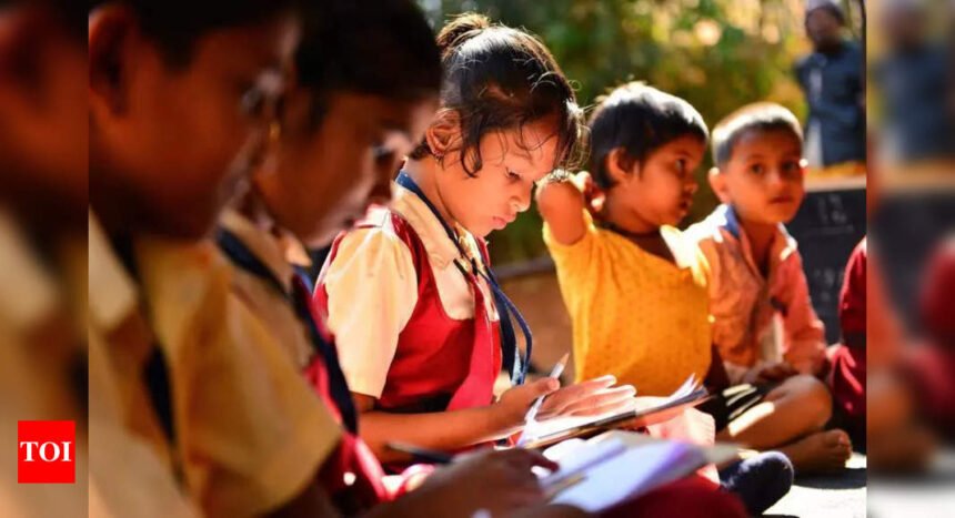 Govt schools told to adopt ‘Aamche Guruji’ initiative | Mumbai News