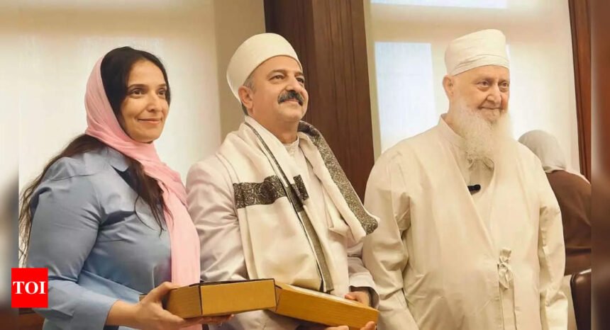 Iranian priest's historic visit to India | Mumbai News