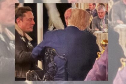 Jeff Bezos Elon Musk Donald Trump: Elon Musk 'c**k blocked' uncomfortable Jeff Bezos: What happened inside Mar-a-Lago