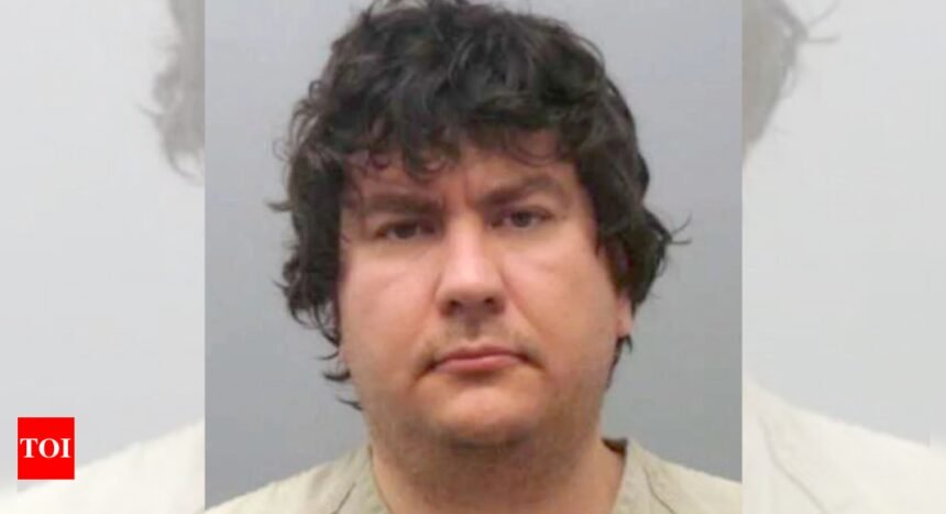 Jeffrey Goedde: 'I want to turn myself in': US man claims he 'accidentally' stabbed father 50 times
