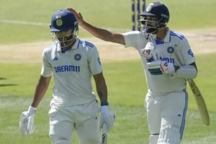 'Miyan bhai, ghumega nahi': Nitish Reddy gives Mohammed Siraj crucial batting tips to handle Australian attack - WATCH | Cricket News