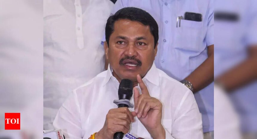 Nana Patole and MLA Uttam Jankar Offer Resignations Demanding Ballot Paper Elections | Mumbai News