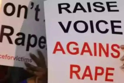 Neighbour lures 7-year-old girl to boat at Raigad beach, rapes her | Mumbai News