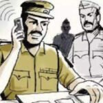Policeman injured after man blocking traffic attacks him with stick in Malad | Mumbai News