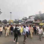 Residents block ambulance carrying body, demand justice | Mumbai News