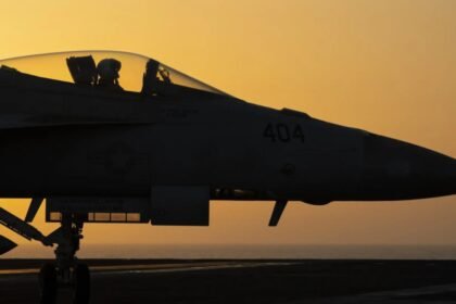 US Navy warship shoots down 2 fighter jet pilots in 'friendly fire' during Red Sea operations against Houthis