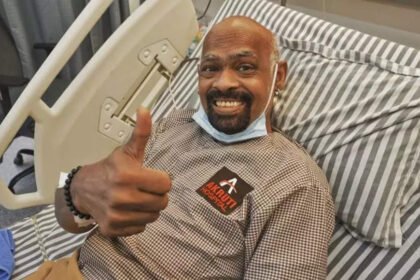 Vinod Kambli: Shinde & son announce 5L aid for Kambli | Mumbai News