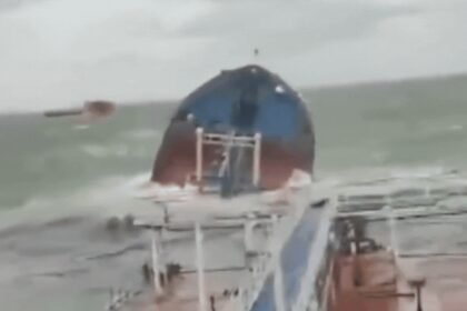 Watch: Russian tanker splits during storm, spills oil in Kerch Strait