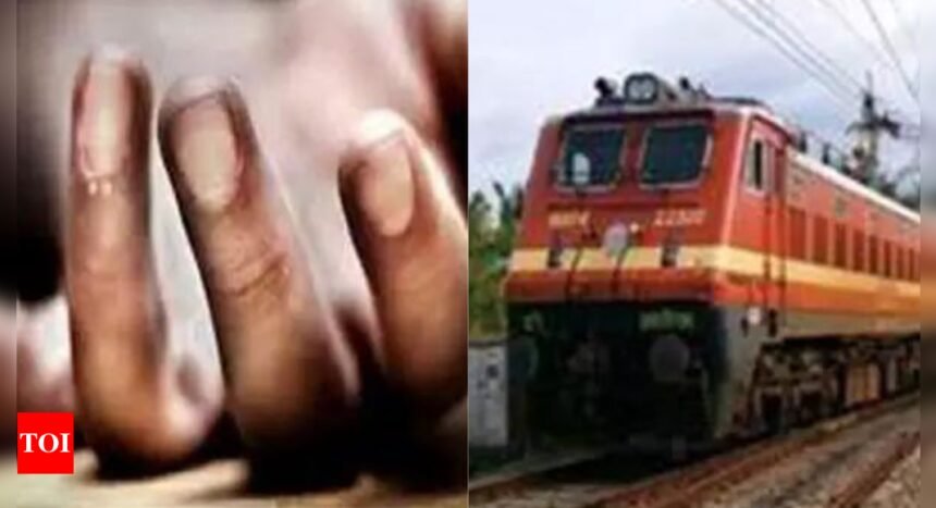 At least 6 persons killed after being hit by train in Maharashtra's Jalgaon | India News