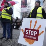 Auschwitz: Poland divided on pledge not to arrest Netanyahu