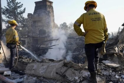 Firefighters scramble to contain California wildfires before winds return