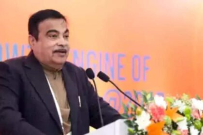 Good Samaritans helping accident victims to get Rs 25,000 reward: Gadkari