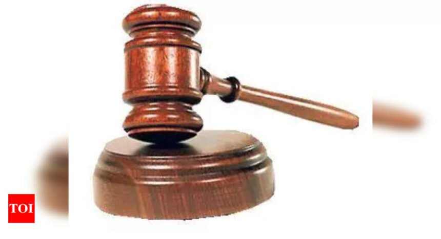 HC dismisses petitions by bank officers against 2007 income tax law change | Mumbai News