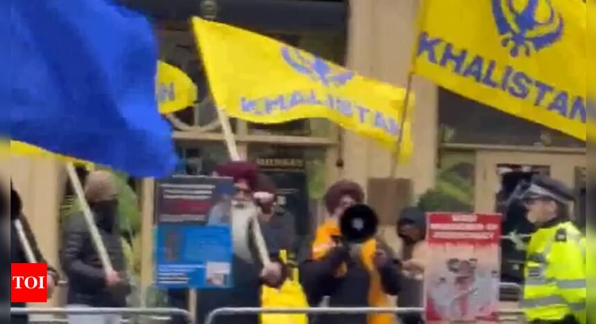 Indians in London counter pro-Khalistan protest with 'Bharat Mata Ki Jai' outside high commission | India News
