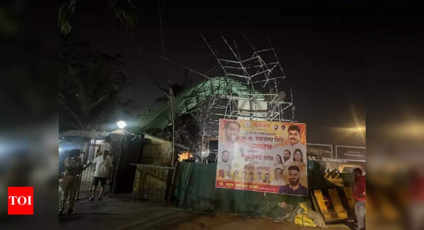 Metro pier reinforcement collapses in Mumbai's Chembur society | Mumbai News