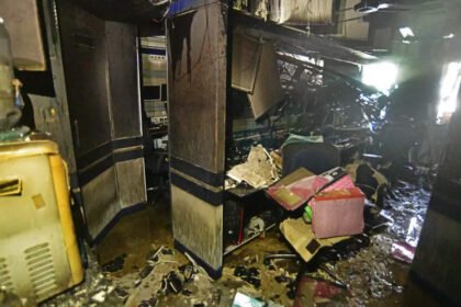 Mumbai Fire: Fire breaks out in commercial building in Mumbai's Ghatkopar area | Mumbai News