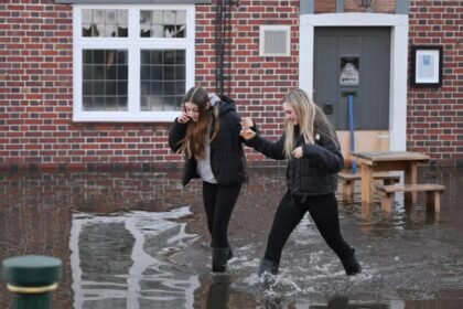 'Risk to life is extreme': Millions in UK warned of storm Éowyn's deadly impact