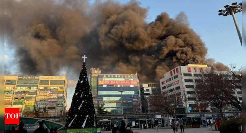 Seongnam Shopping Complex Fire: South Korea: Massive fire breaks out at Seongnam shopping complex, several people evacuated