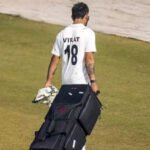 Virat Kohli declines help with his cricket gear: 'Kya baat kar rahe ho?' | Cricket News