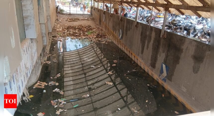 Woman's body found in basement of shopping mall in Mumbai | Mumbai News