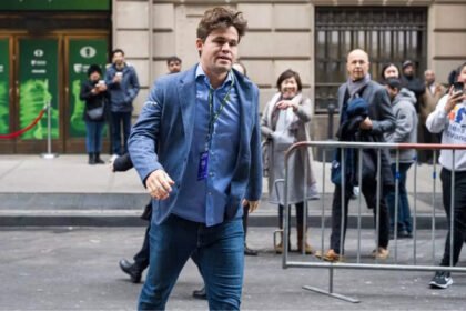 World No. 1 Magnus Carlsen drops three-word bombshell on FIDE after Freestyle Chess open letter | Chess News