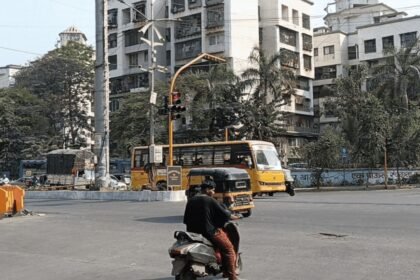 Absence of traffic cops at signals in Maharashtra's Kharghar leads to rule violations by motorists | Mumbai News